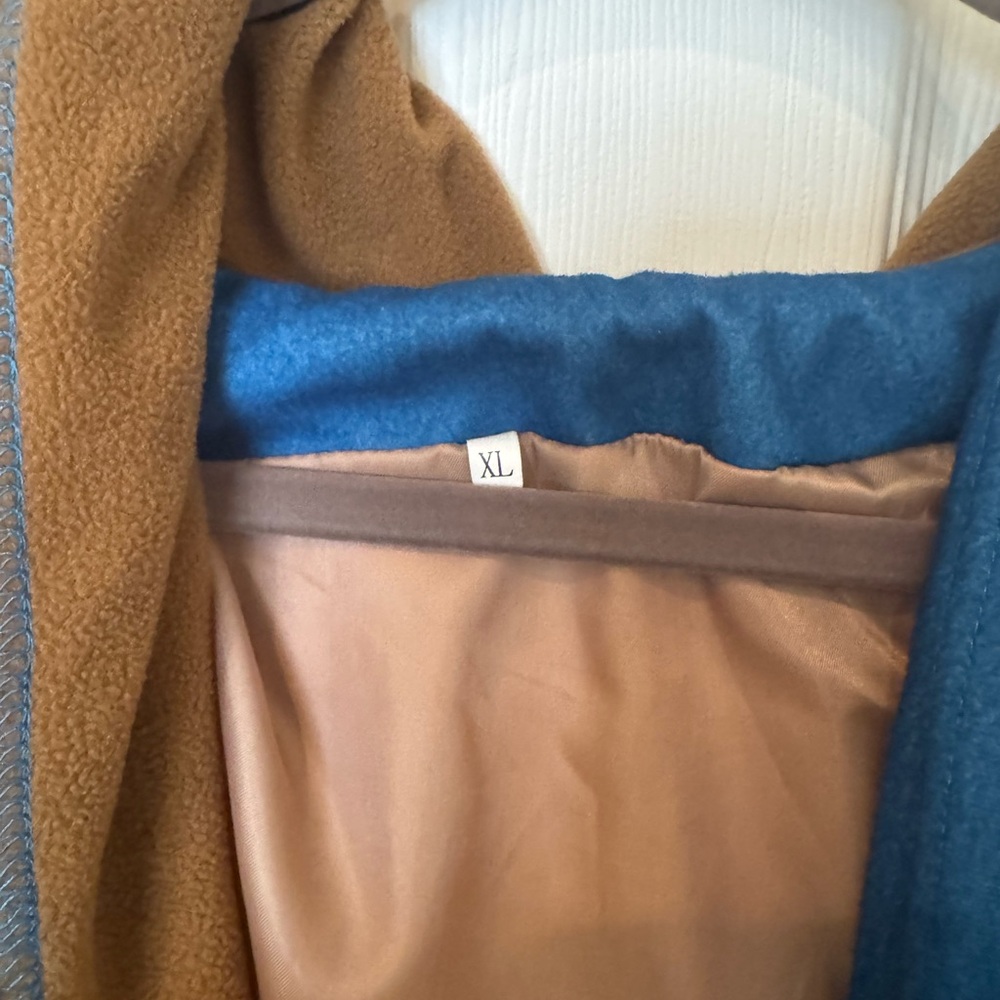 Blue Patterned Jacket - image 5